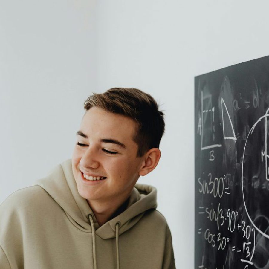 Oswald, Bachelor of Exercise Science student, supported by A Start in Life